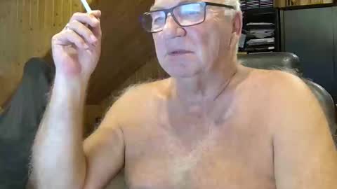 Snapshot of asusandy chatting on September 9, 2025, 8:30 pm asusandy online show from September 9, 2025, 8:30 pm