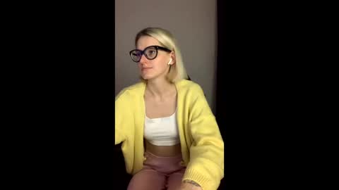 asya_new online show from November 4, 2025, 4:17 pm