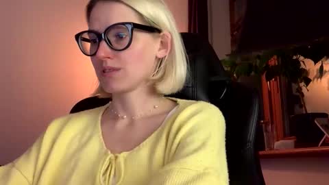 asya_new online show from November 8, 2025, 9:13 pm