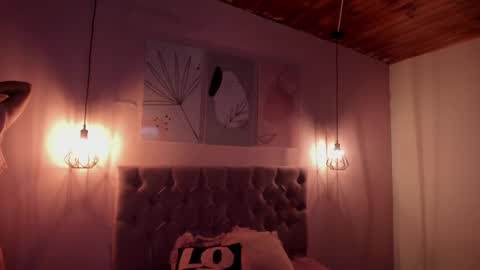 Snapshot of atenajb chatting on September 16, 2025, 4:24 am ATENA online show from September 16, 2025, 4:24 am