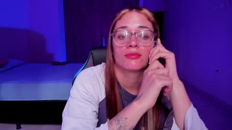 atenas online show from February 27, 2025, 7:04 pm