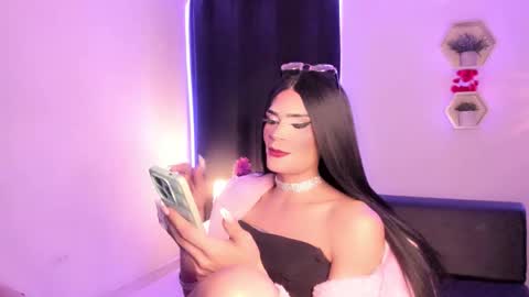 Snapshot of ateneataylor chatting on September 12, 2025, 3:50 am ateneataylor online show from September 12, 2025, 3:50 am