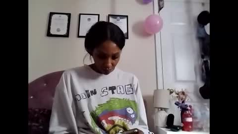 Snapshot of atirahcali chatting on October 21, 2025, 2:51 pm AtirahCali online show from October 21, 2025, 2:51 pm