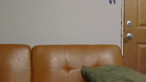 Snapshot of atirahcali chatting on November 17, 2025, 3:07 pm AtirahCali online show from November 17, 2025, 3:07 pm