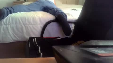 Snapshot of atomicock83 chatting on September 21, 2025, 4:41 pm David - Independent Model online show from September 21, 2025, 4:41 pm