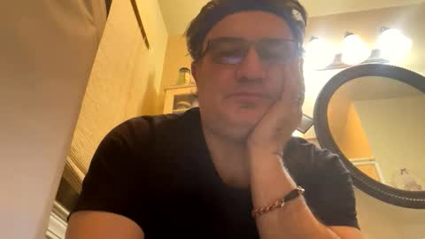 atozzzz online show from December 14, 2025, 3:23 am