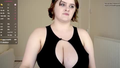 Audrey Jacq online show from October 11, 2025, 3:21 pm