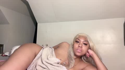aunyxxx online show from February 5, 2025, 11:17 pm
