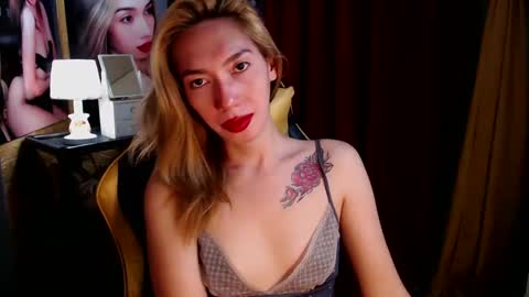 Snapshot of aurakharisma_xx chatting on December 7, 2024, 8:55 am Miss awra online show from December 7, 2024, 8:55 am