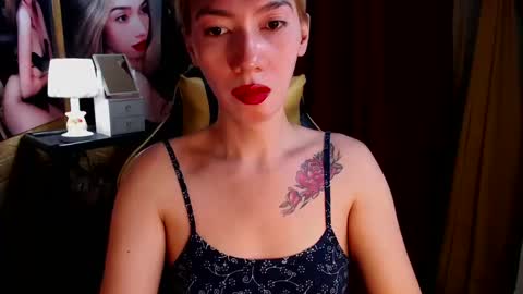 Snapshot of aurakharisma_xx chatting on December 15, 2024, 5:34 am Miss awra online show from December 15, 2024, 5:34 am