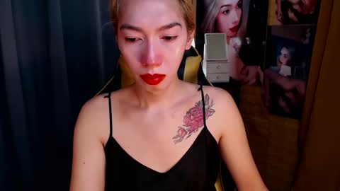 Snapshot of aurakharisma_xx chatting on February 11, 2025, 5:05 am Miss awra online show from February 11, 2025, 5:05 am