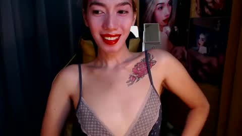 Snapshot of aurakharisma_xx chatting on February 12, 2025, 3:40 am Miss awra online show from February 12, 2025, 3:40 am