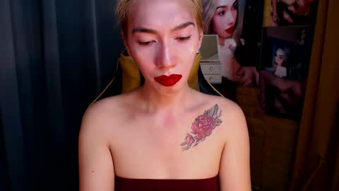 Snapshot of aurakharisma_xx chatting on February 23, 2025, 7:44 am Miss awra online show from February 23, 2025, 7:44 am