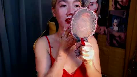 Snapshot of aurakharisma_xx chatting on March 2, 2025, 5:23 am Miss awra online show from March 2, 2025, 5:23 am