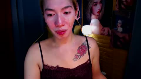 Snapshot of aurakharisma_xx chatting on December 14, 2025, 5:46 am Miss awra online show from December 14, 2025, 5:46 am