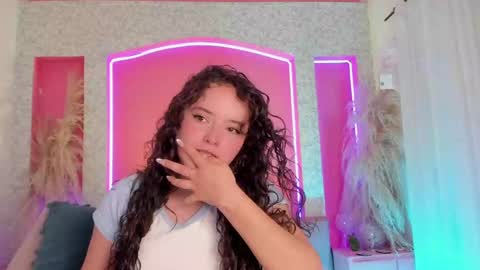 Snapshot of aurora_aaa chatting on January 20, 2025, 7:46 pm Aurora online show from January 20, 2025, 7:46 pm