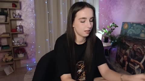 Snapshot of aurora_aksness chatting on December 13, 2024, 3:21 pm Aurora online show from December 13, 2024, 3:21 pm