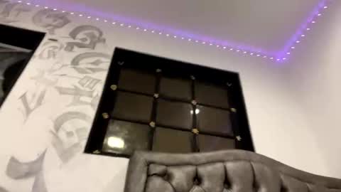 Snapshot of aurora_bellmont chatting on November 8, 2025, 4:56 am Aurora online show from November 8, 2025, 4:56 am