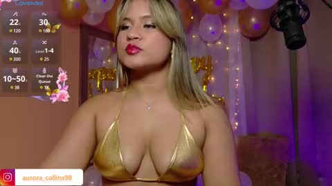 aurora_collins08 online show from March 7, 2025, 6:43 pm