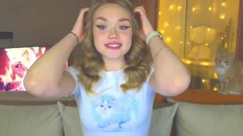 Snapshot of aurora_golden chatting on December 28, 2024, 7:11 pm Kate online show from December 28, 2024, 7:11 pm