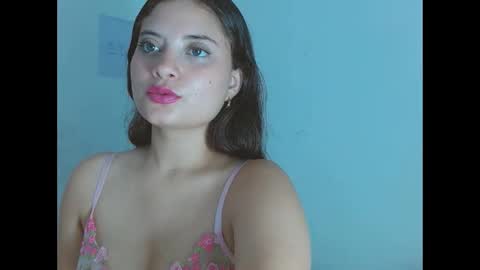 aurora_lenovic online show from March 1, 2025, 4:33 pm
