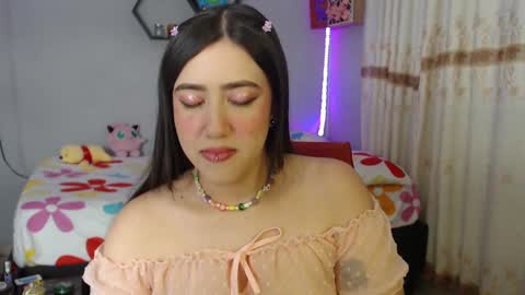 Snapshot of aurora_shy_ chatting on January 18, 2025, 7:17 am Aurora  online show from January 18, 2025, 7:17 am