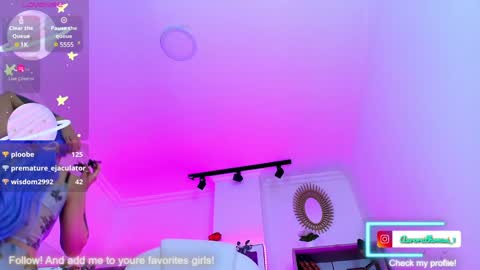 Aurora online show from January 25, 2025, 3:30 pm