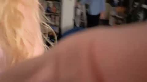 Snapshot of auroraandorion chatting on November 22, 2025, 1:26 am Aurora and Orion online show from November 22, 2025, 1:26 am