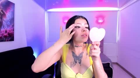 Aurora Diaz online show from October 8, 2025, 7:44 pm