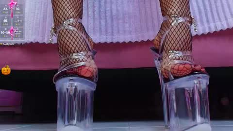 Aurora online show from October 30, 2025, 1:23 pm