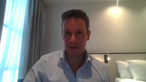 Snapshot of aussiesurfer0000 chatting on February 10, 2025, 8:53 am aussiesurfer0000 online show from February 10, 2025, 8:53 am