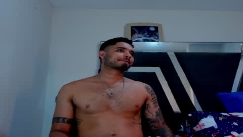 AustinTorres  online show from December 3, 2024, 5:09 am