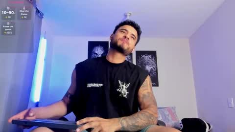 AustinTorres  online show from October 20, 2025, 2:45 am