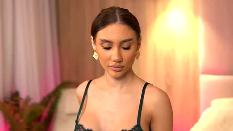 Ava online show from January 3, 2025, 4:33 am