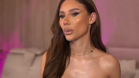 Ava online show from February 5, 2025, 11:17 pm