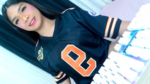 Snapshot of ava_lux chatting on November 13, 2025, 6:23 am Ava online show from November 13, 2025, 6:23 am