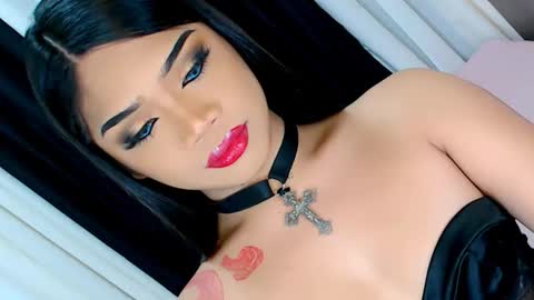 Snapshot of ava_lux chatting on December 5, 2025, 9:29 am Ava online show from December 5, 2025, 9:29 am