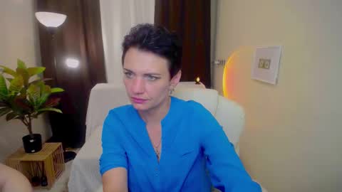 Snapshot of avasaturnian chatting on September 13, 2025, 12:05 pm avasaturnian online show from September 13, 2025, 12:05 pm