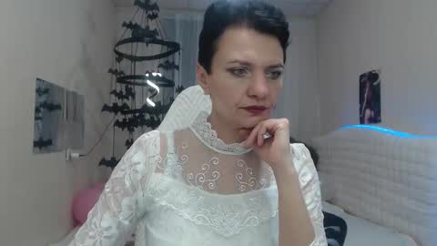 Snapshot of avasaturnian chatting on October 16, 2025, 12:17 pm avasaturnian online show from October 16, 2025, 12:17 pm