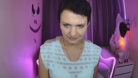 Snapshot of avasaturnian chatting on October 26, 2025, 1:28 pm avasaturnian online show from October 26, 2025, 1:28 pm