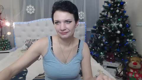 Snapshot of avasaturnian chatting on November 30, 2025, 8:29 am avasaturnian online show from November 30, 2025, 8:29 am