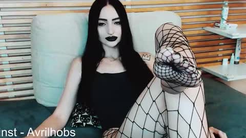 Snapshot of avrilhobs chatting on November 7, 2025, 6:24 am Avril online show from November 7, 2025, 6:24 am