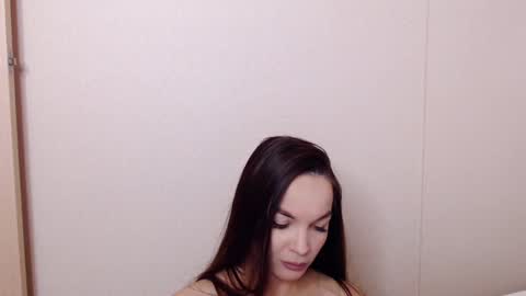 Snapshot of avrora_lew_ chatting on February 16, 2025, 7:49 pm Avrora Inst online show from February 16, 2025, 7:49 pm