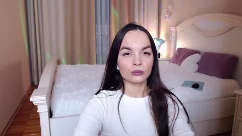 Snapshot of avrora_lew_ chatting on October 12, 2025, 8:41 pm Avrora Inst online show from October 12, 2025, 8:41 pm