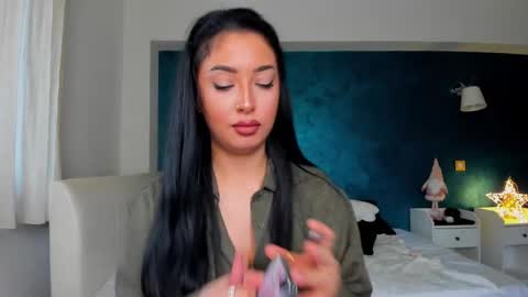 Jolie online show from March 12, 2025, 6:40 am