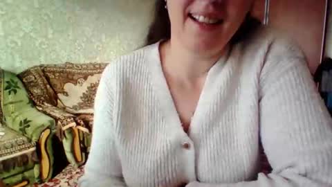 Snapshot of awesomeladyy chatting on October 31, 2025, 8:15 am awesomeladyy online show from October 31, 2025, 8:15 am