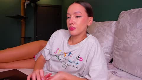 Snapshot of awgustina_sweetheart22 chatting on January 24, 2025, 12:41 pm Awgustina online show from January 24, 2025, 12:41 pm