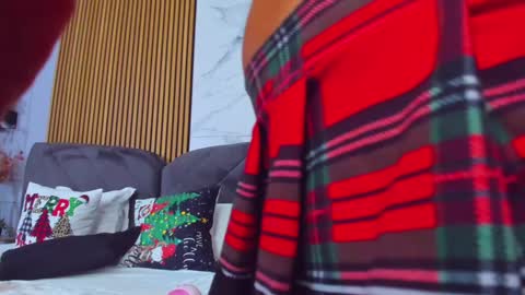 Ella online show from December 18, 2024, 11:34 am