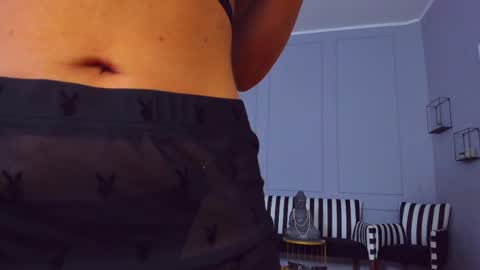 Ella online show from February 15, 2025, 5:09 am