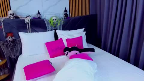 Ella online show from October 29, 2025, 5:10 am